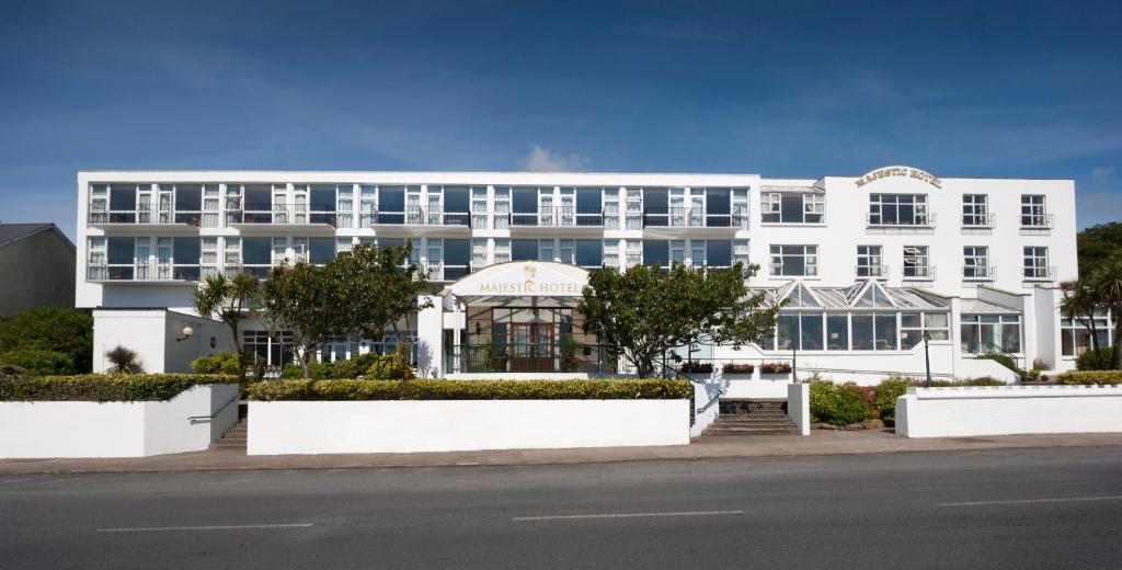 Majestic Hotel Трамор Екстериор снимка